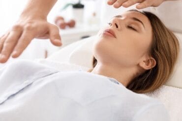 Meditație Ghidată Pentru Înlăturarea Blestemelor și Jurămintelor